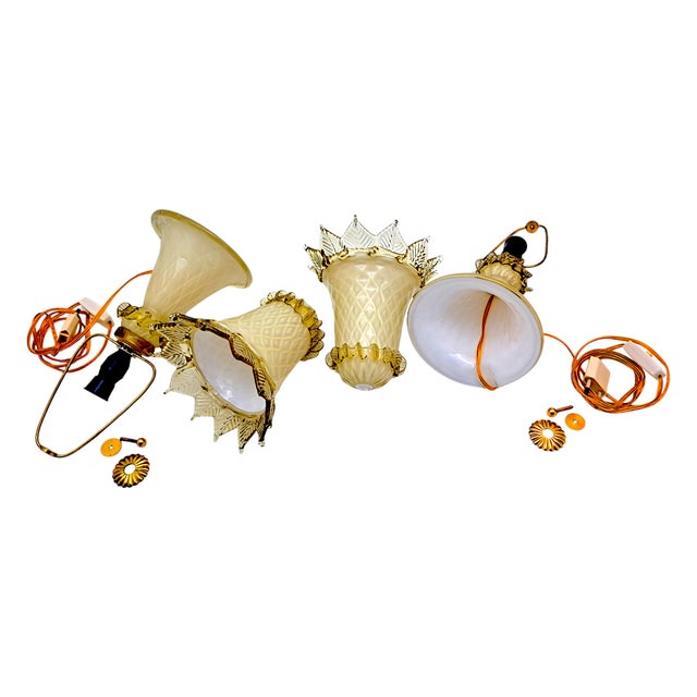 Mid-Century Modern Murano Opaline Glass Lampshades from Manifattura Di Murano, 1980s, Set of 2 For Sale - Image 3 of 8