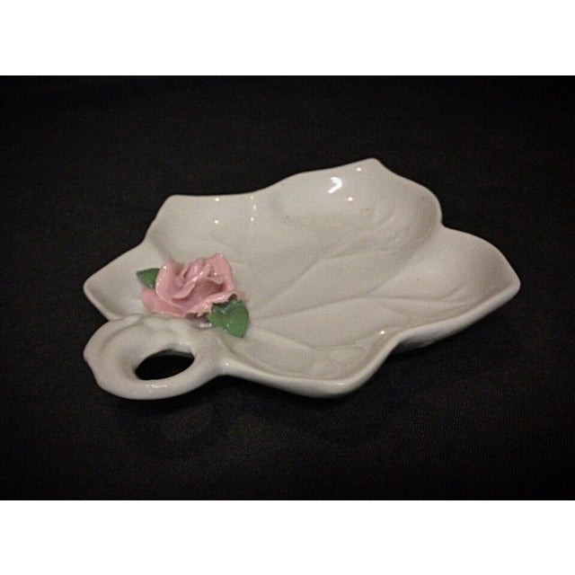 French Early 20th Century Ceramic Rose Trinket Dish or Paperweight For Sale - Image 3 of 6