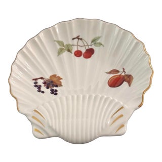 1960s Royal Worcester Evesham Gold Shell Shaped Dish For Sale