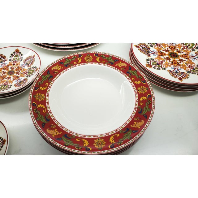 2010s Modern 20 Piece Porcelain Dinnerware Set for 4 For Sale - Image 5 of 6