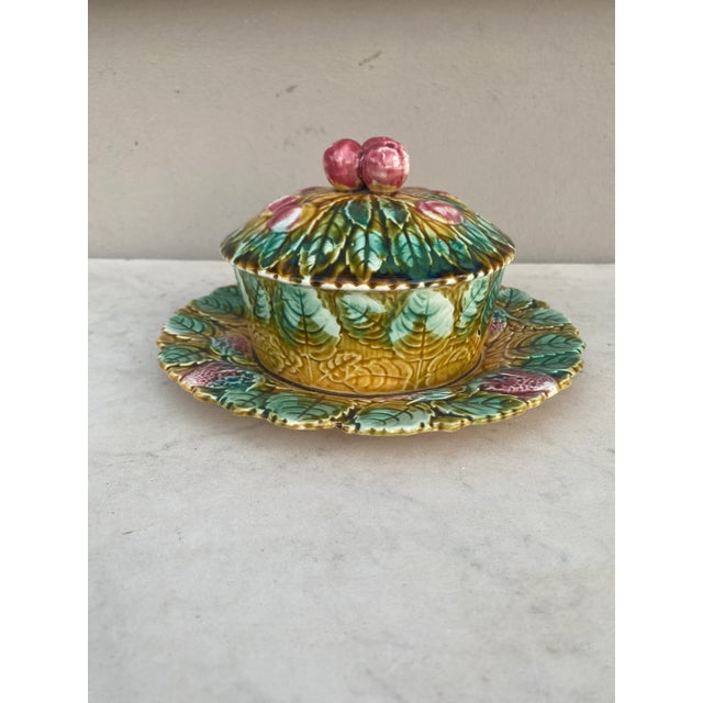 Goldenrod French Majolica Strawberries & Cherries Basket Sarreguemines Circa 1920 For Sale - Image 8 of 8
