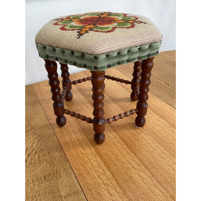Vintage Mid-Century Oak Footstool With Geometric Needlepoint Tapestry For Sale In Raleigh - Image 6 of 8