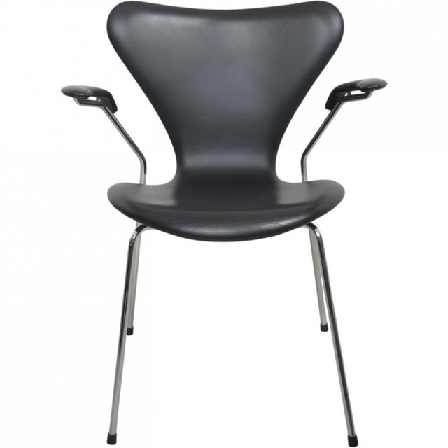 Seven Armchairs in Black Leather by Arne Jacobsen, 1990s, Set of 5 For Sale - Image 3 of 18