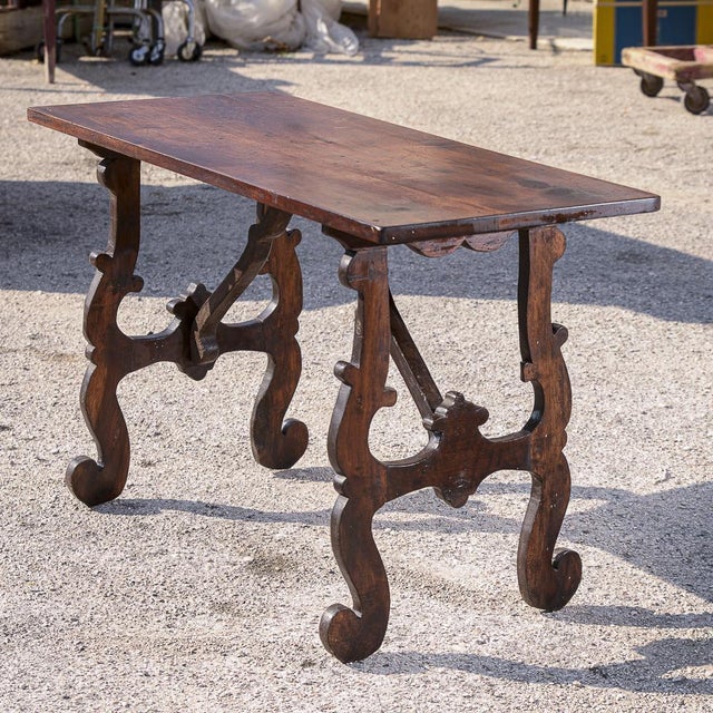 Table goat-shaped table with lyre-shaped feet solid walnut period 900 measures 128 x 56.5 x h 80 category tables style...