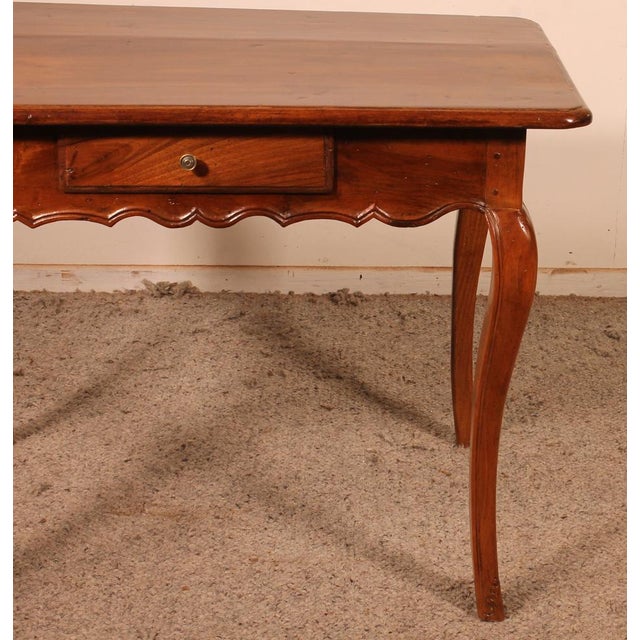 18th Century Side or Writing Table in Walnut For Sale - Image 5 of 12