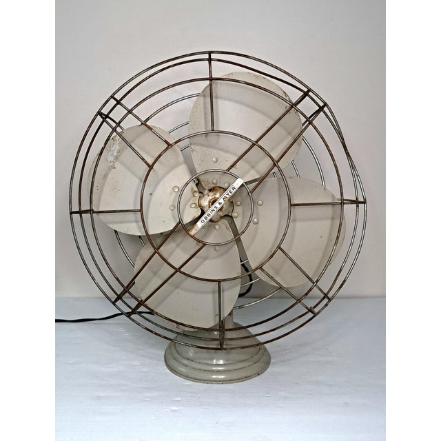 Industrial Vintage Robbins & Myers 3-Speed Metal Desk Fan, Brantford Canada, Circa 1950 For Sale - Image 3 of 13