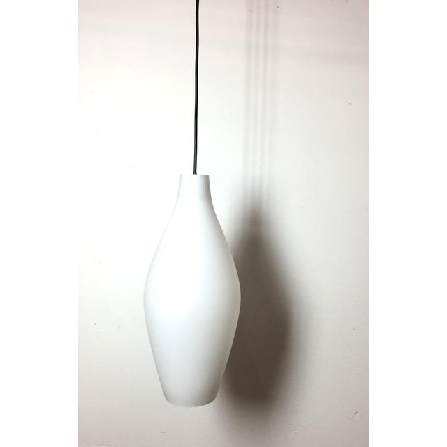 Mid-Century Modern Mid-Century Opaline Glass Pendant Lamp, Italy, 1960s For Sale - Image 3 of 5