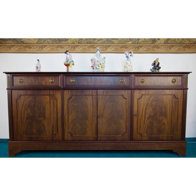 Hollywood Regency English Mahogany Chest of 3 Drawers For Sale - Image 3 of 8