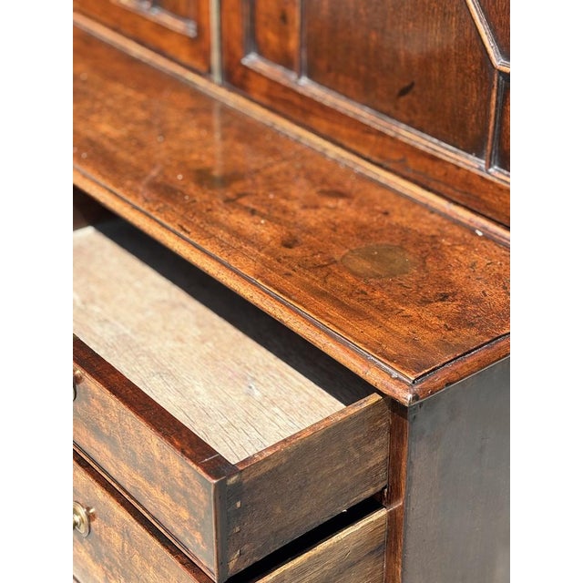 Wood Antique George III Thomas Chippendale Mahogany Bookcase, 1770 For Sale - Image 7 of 16
