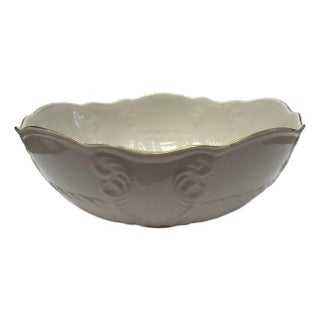 Vintage Belleek Ireland Ivory Pink Scalloped Georgian Shell 9" Round Vegetable Bowl For Sale