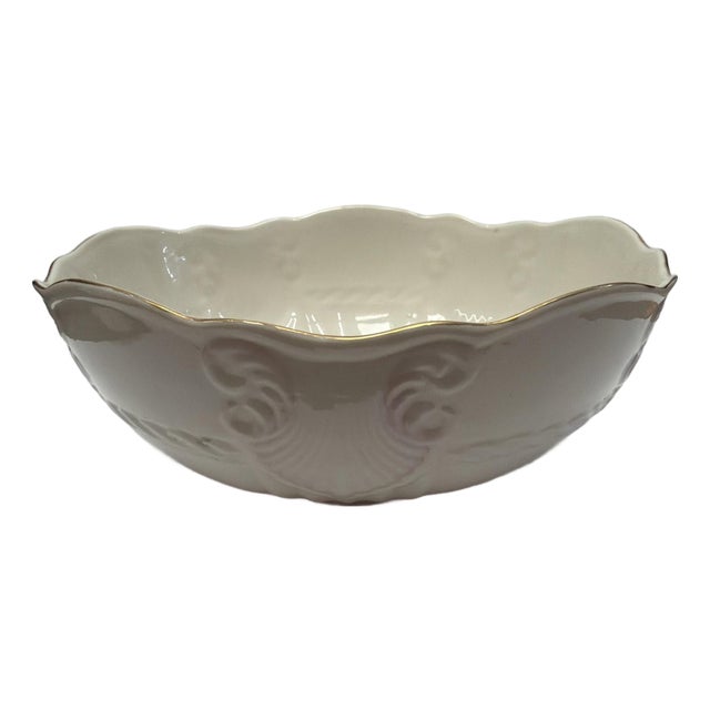 Vintage Belleek Ireland Ivory Pink Scalloped Georgian Shell 9" Round Vegetable Bowl For Sale