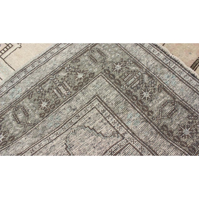 Vintage Turkish Oushak Rug With Linear Medallion Design in Brown and Nude For Sale - Image 9 of 10