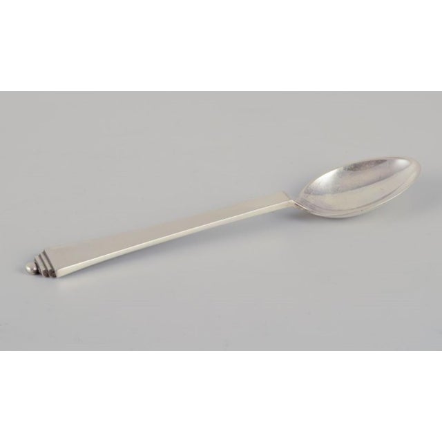 Georg Jensen Pyramid. Six teaspoons in sterling silver. Hallmark: 1933-1944. Perfect condition. Dimensions: 12.0 cm.