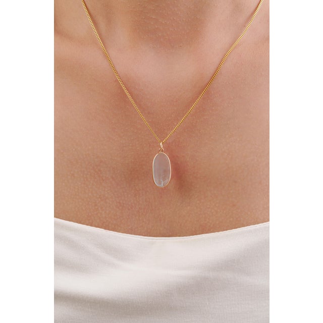 Celebrate a March birthday with this elegant 14K solid gold aquamarine charm, featuring a beautiful faceted aquamarine...
