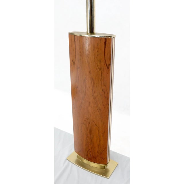 Mid-Century Modern Brass and Rosewood Boat Shape Base Table Lamp For Sale - Image 3 of 10
