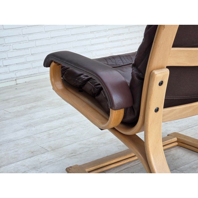 Danish Leather and Bentwood Lounge Chair by Georg Thams for Bramin, 1970s For Sale - Image 17 of 18