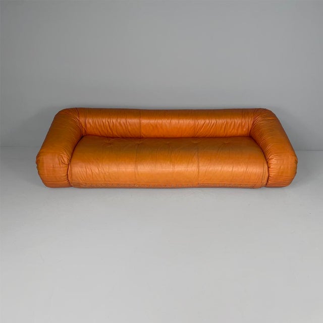 Italian modern leather sofa bed Anfibio by Alessandro Becchi for Giovannetti Collezioni, 1970s Sofa bed model Anfibio with...
