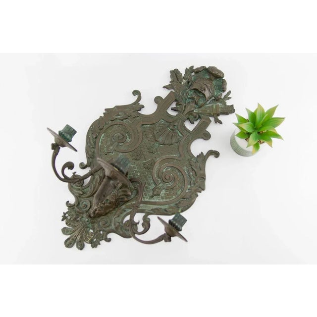 Large 19th Century Neoclassical Style Bronze Wall Light For Sale - Image 14 of 18