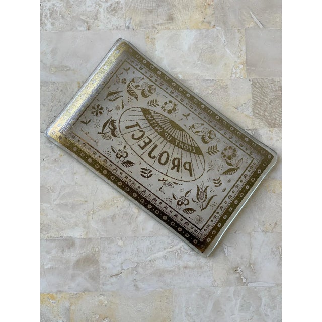Gold Vintage 1960s George Briard Tobacco Brand Glass Promotional Tray For Sale - Image 8 of 9