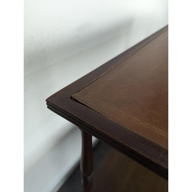 Mahogany and Leather 3-Tier Shelf with English-Style Columns For Sale - Image 4 of 7