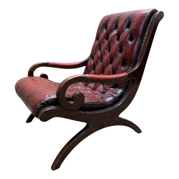 English Chesterfield Slipper Armchair in Tufted Leather For Sale
