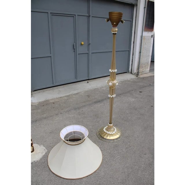 Murano Glass and Gold Dust Floor Lamp by Archimede Seguso for Seguso, 1950s, in Very Good conditions. Designed 1950 to...