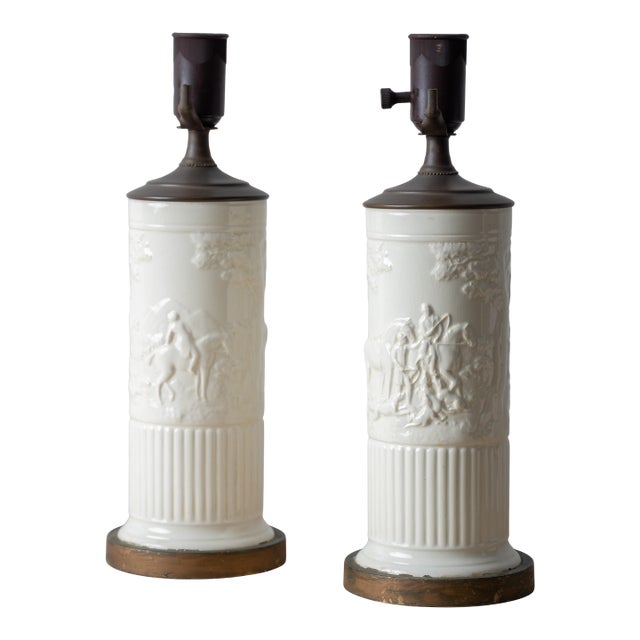 A Pair of Wedgwood Devonshire Fox Hunt Lamps, c.1950s For Sale