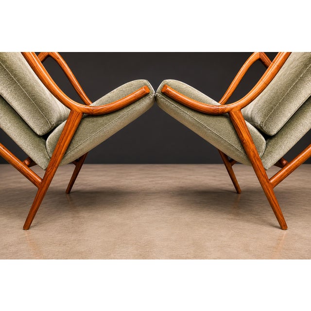 Pair of Sculptural Armchairs by Giuseppe Scapinelli in Caviúna Wood & Mohair, Brazil, 1950s For Sale - Image 10 of 18
