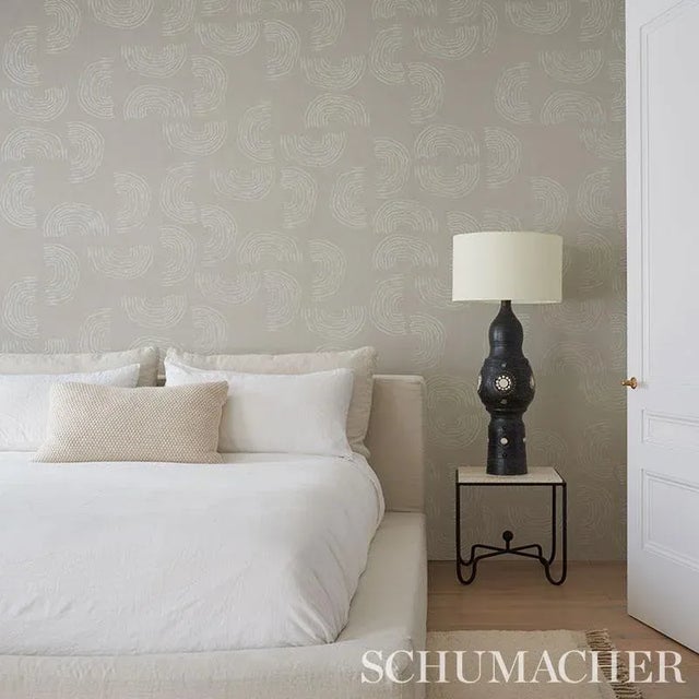 Schumacher Sample - Schumacher X Caroline Z Hurley Quansoo Wallpaper in Ivory on Neutral For Sale - Image 4 of 5