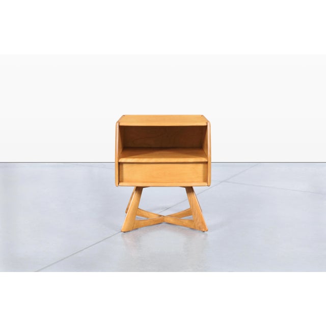 1950s Mid-Century Modern Maple Nightstands by Heywood-Wakefield, Model M-778 For Sale - Image 5 of 12