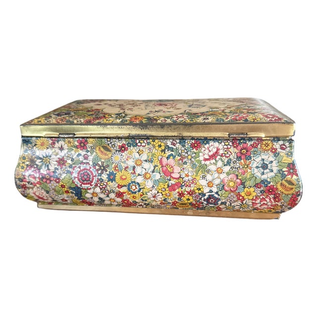 Vintage Dutch Floral Candy Box Made in Holland For Sale