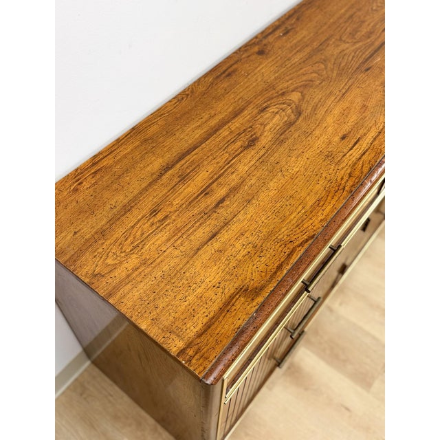Brown Vintage MCM Bassett Nine Drawer Fluted Dresser Brass Pulls and Trim Mid Century For Sale - Image 8 of 15