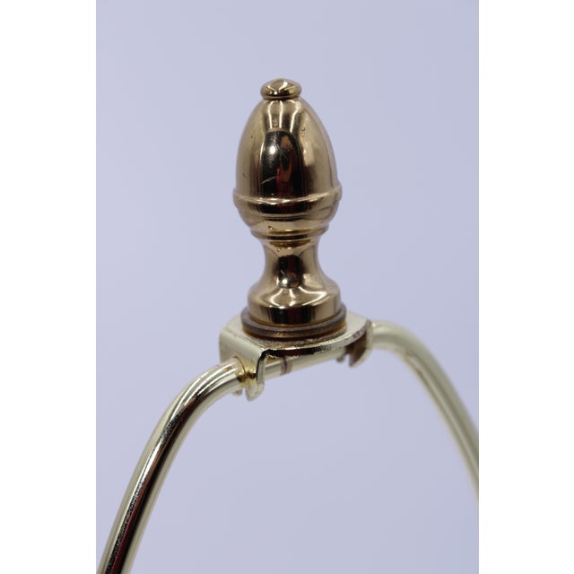Brass 1980s Virginia Metalcrafters Colonial Williamsburg Brass Lamp For Sale - Image 8 of 11