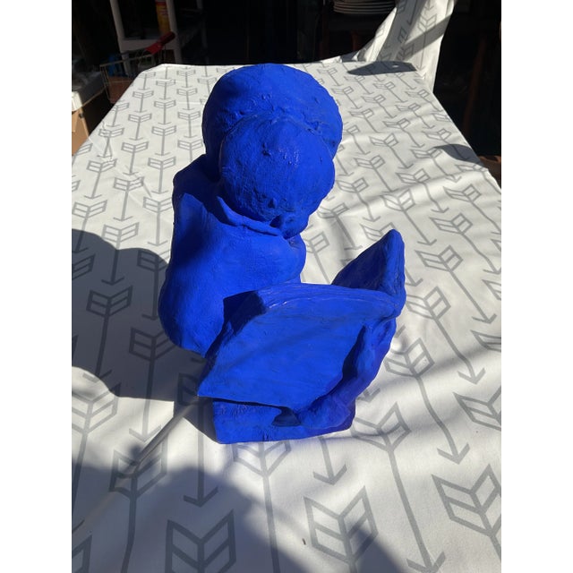 1970s Yves Klein Blue Painted Bust of Father and Son Reading For Sale In Atlanta - Image 6 of 8