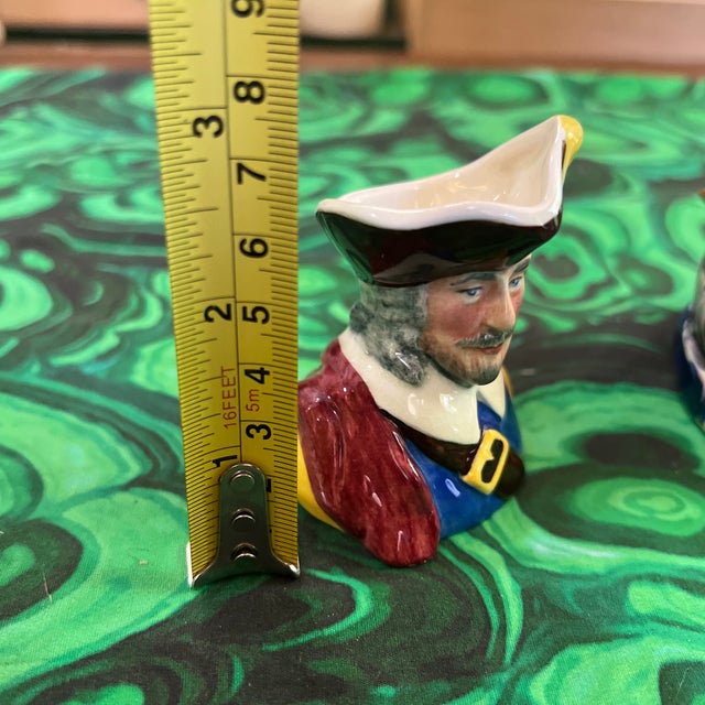 Figurative 1970s Miniature Colonial Figurative Cups - a Pair For Sale - Image 3 of 7