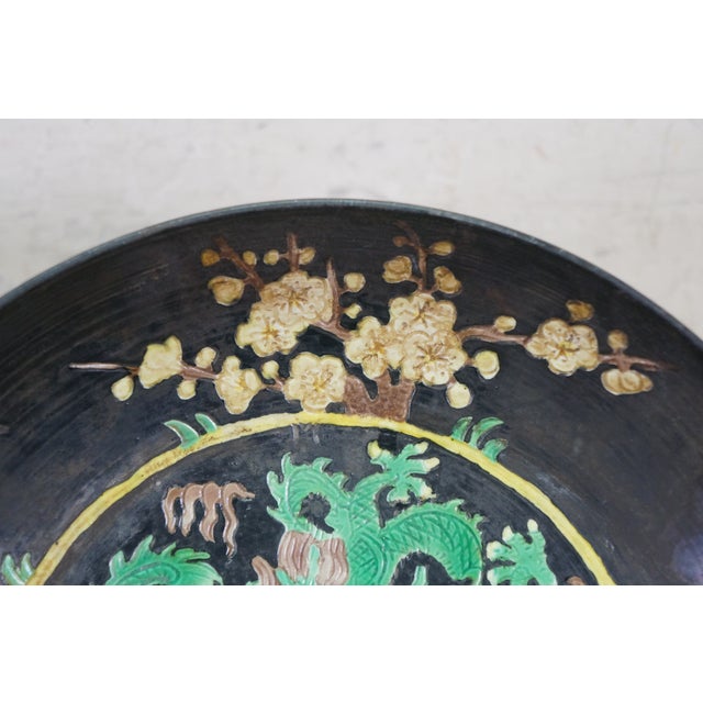 Early 20th Century Antique Chinese Kangxi Famille Noire 5 Toed Dragon Dish Bowl 11" For Sale - Image 5 of 18