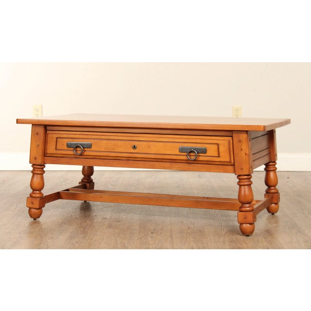 English Traditional Style Pine One-Drawer Coffee Table For Sale In Philadelphia - Image 6 of 12