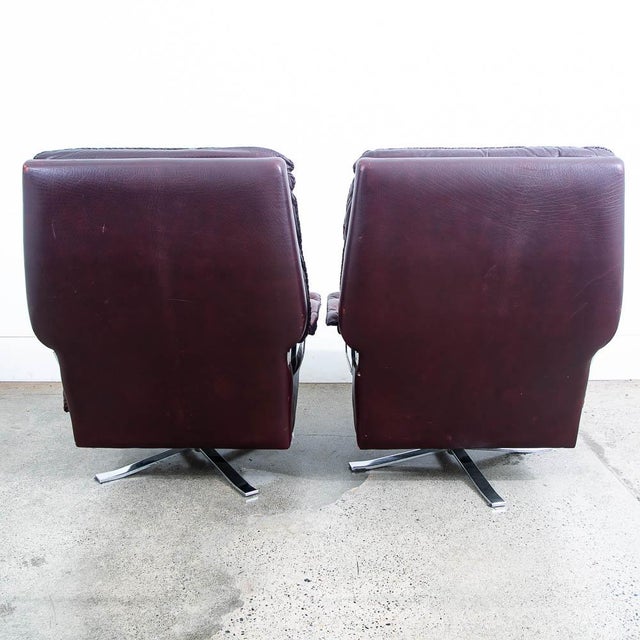 1960s 1960s Mid Century Danish Modern Lounge Chairs Burgundy Chrome Pair Set Attributed to Arne Norell For Sale - Image 5 of 12