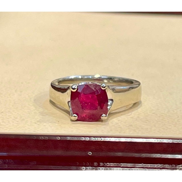 Ruby Red 3.5 Carat Cushion Treated Ruby 14 Karat White Gold Ring For Sale - Image 8 of 18