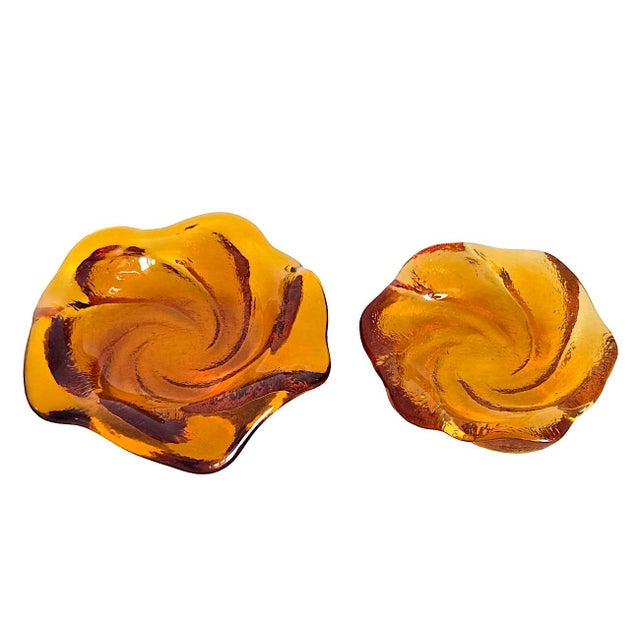 Offered is a set of 2 1960s hand blown swirled glass catchalls/ashtrays/trinket dishes made by Fenton Glass. They are...