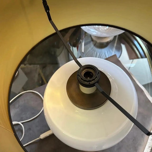 1970s 1970s Mid-Century Modern White Opaline Glass and Brass Italian Table Lamp For Sale - Image 5 of 13