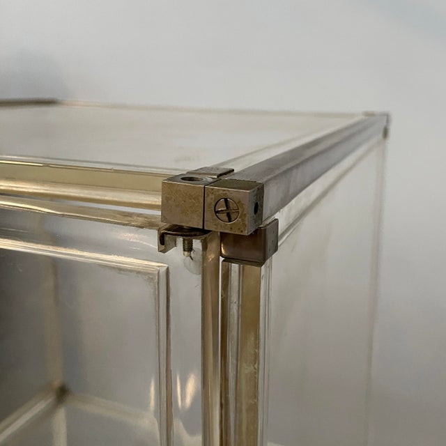 Space Age Italian Bookcase with Lamp in Acrylic Glass and Metal, 1970s For Sale - Image 12 of 15