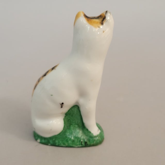Mid 19th Century Antique English Staffordshire Pottery Cat Figure, C. 1840–1870 For Sale - Image 5 of 8