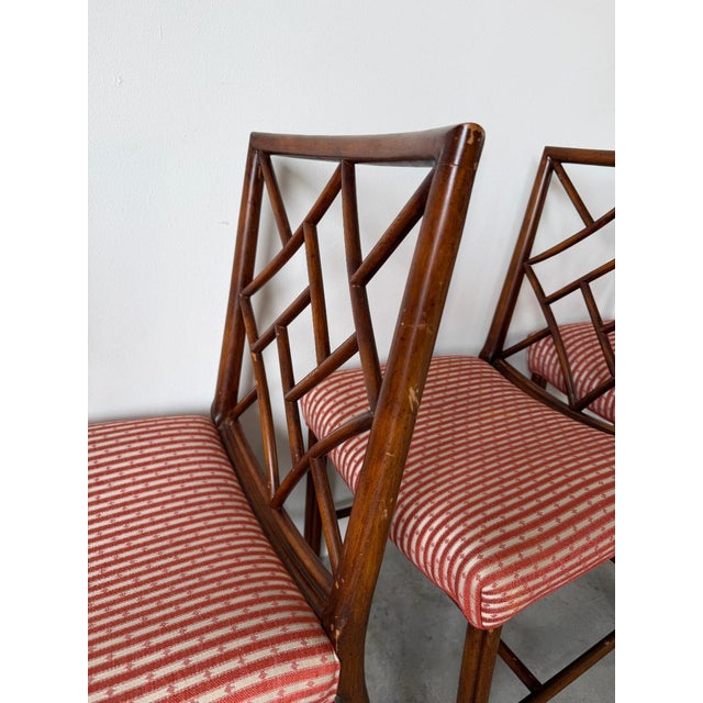 1960s English Georgian Chinese Chippendale Style Mahogany Cockpen Dining Chairs – Set of 4 For Sale - Image 15 of 17