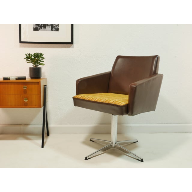Mid-Century Swivel Armchair, 1970s For Sale - Image 6 of 13