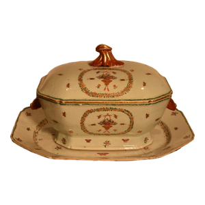 Circa 1790 Chinese Export Tureen and Platter