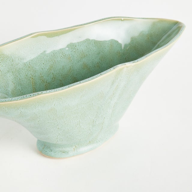 Kenneth Ludwig Chicago Madara Oval Vase Small For Sale - Image 4 of 4