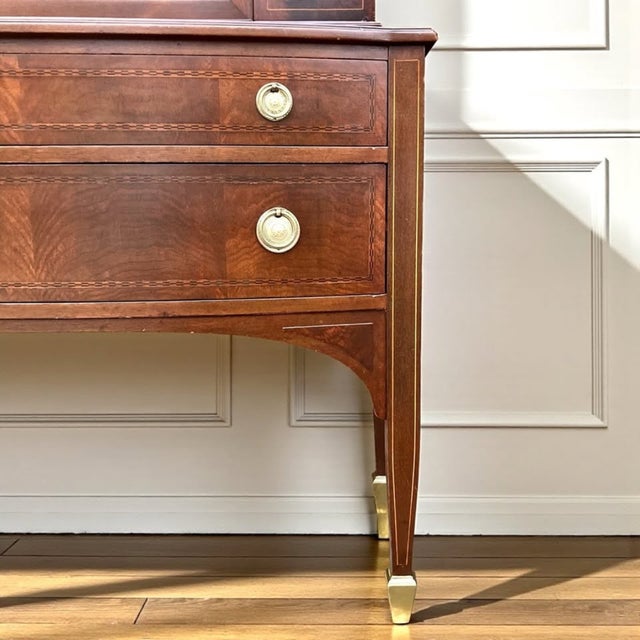 1930s Federal Revival Bar Cabinet | Federal Style Cocktail Cabinet | Glass Display Liquor Storage For Sale In Raleigh - Image 6 of 10