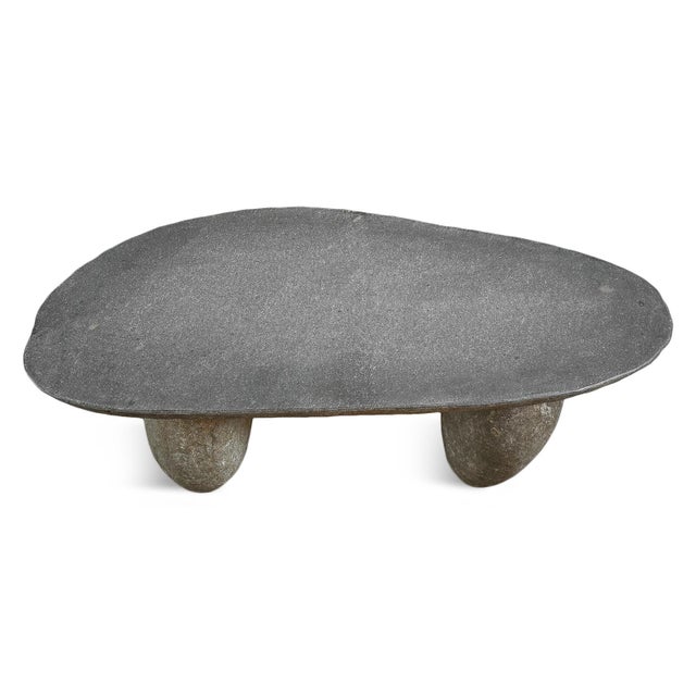 Organic Modern Stone Boulder Outdoor Bench / Coffee Table For Sale In Los Angeles - Image 6 of 7