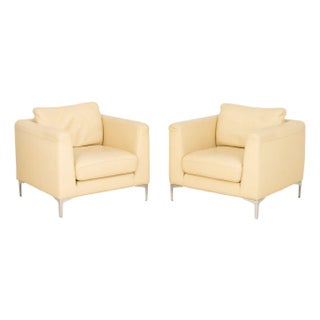 Pair of Nicoletti Off-White Leather Upholstered Club Chairs For Sale